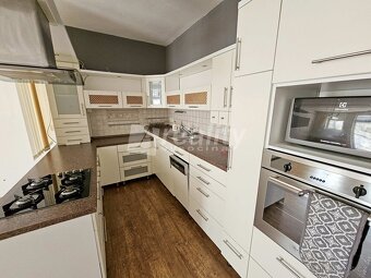 Prodej bytu 2+kk s garážovým dvojstáním, Jihlava, Srázná - 9