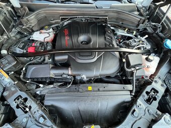 Alfa Romeo Stelvio 2.2 DIESEL 154kW Q4 Lusso - 9