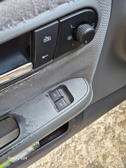 Prodám seat ibiza 1.2 htp rok2001 - 9