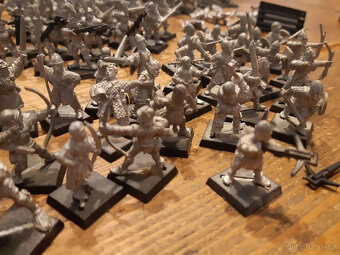 Obří citadela GW Warhammer Fantasy Empire, Bretonnie a Imper - 9