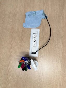 Robustní kancelářský stůl 2000 × 1200 mm - 9