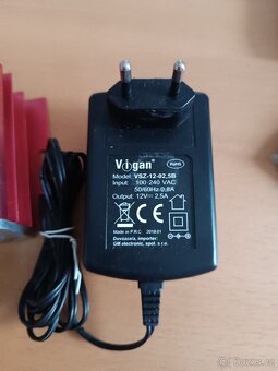 Zesilovač + FM radio + přehrávač SD/MMC 12V/220V - 9