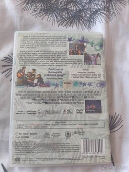 Darují Mix věcí - 9