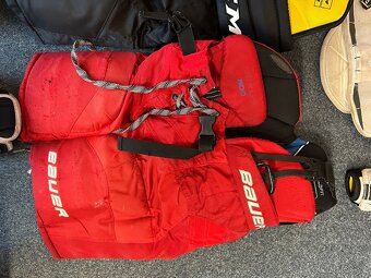 Hokejová výbava - 9