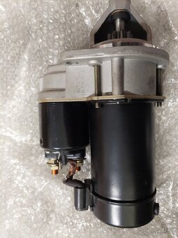 Nahradni dily Škoda - 9