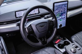 Ford Mustang Mach-E / ODPOČET - 9