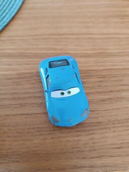 Prodám McQueen sadu autíček - 9