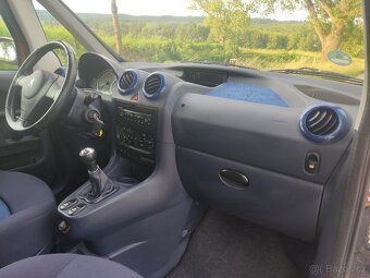Peugeot 1007 1.4 54kw NOVÁ TK - 9