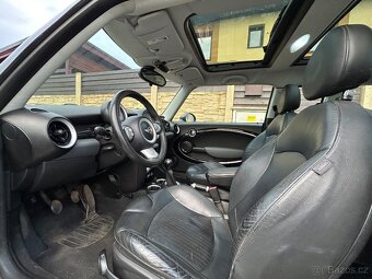 MINI CLUBMAN S 1,6i 88KW PANORAMA,KUŽE,DIGIKLIMA,VÝHŘEV - 9