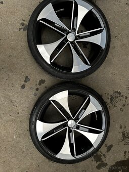 5x112 R19 225/35 - 9