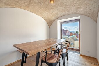 Pronájem bytu 2+kk 84 m² + 40 m² terasa - 9