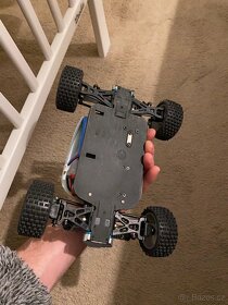 RC buggy Max 70km/h - 9
