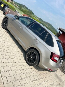 Škoda Rapid spaceback 1.4 TSI 92kW DSG - 9