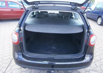 Volkswagen Passat 1.6 FSi benzín manuál 85 kw - 9
