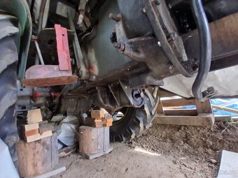 Prodám traktor Steyr - 9