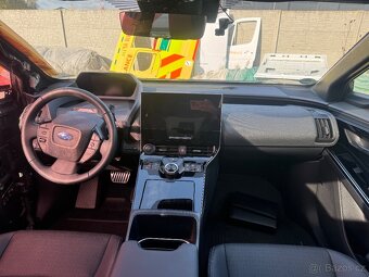 Subaru solterra - 9