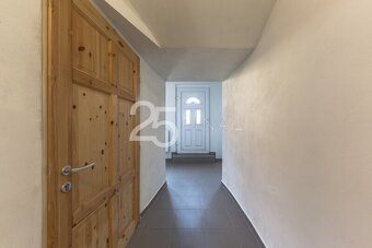 Prodej multifunkčního rodinného domu v obci Kosmonosy - 9