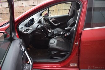 Peugeot 2008 1.2 PureTech ALLURE/VÝBAVA/MAN - 9