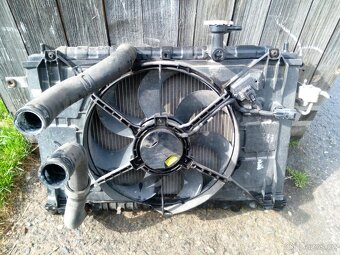 Kia Rio, Hyundai Accent - 9