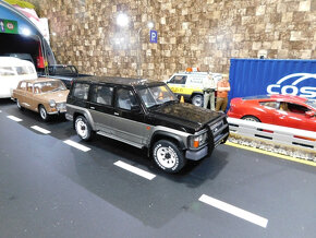 model auta Nissan Patrol GR Y60 / GR Y61 Otto mobile 1:18 - 9