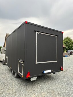 Moderní FoodTruck 4x2,5m - 9
