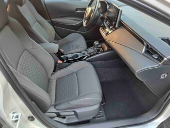 Toyota Corolla 1,8 HYBRID automat 154.000 km - 9