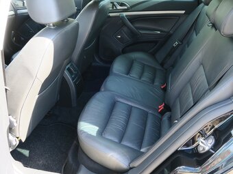 Prodám Škoda Octavia 1.6 i 85 kW Elegance - 9