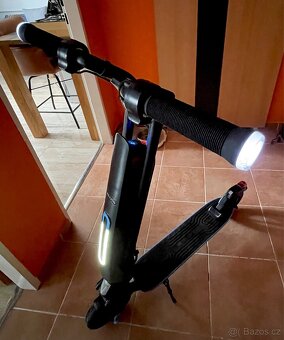 Elektrokoloběžka Nitro Scooters 500 W - 9