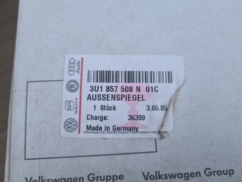 NOVÉ Pravé zrcátko Superb 1 s podsvícením - ORIG - 9