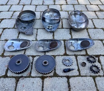 ČZ 125 B T 125 150 C, kývačka - díly motoru - 9