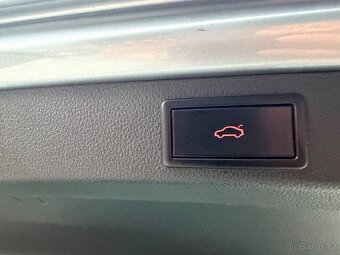 ŠKODA SUPERB SPORTLINE 2.0TSI 140KW TAŽNÉ cockpit m2021 - 9