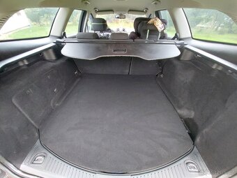 Prodám Ford mondeo  Mk 4, 2.0i 107kw, titanium - 9