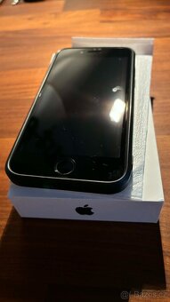 Apple IPhone SE 2020 128GB - 9