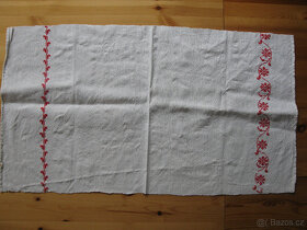 Velikonoční ubrus,hrníček,dečky,sklo,porcelán - 9