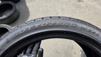 Zimní pneu 245/40/19 Pirelli - 9