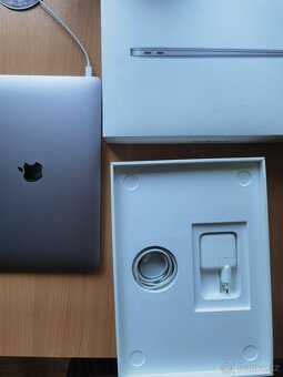 Macbook air M1 - 9