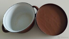 Nádobí: smaltované hrnce,hliníkové nádobí - 9