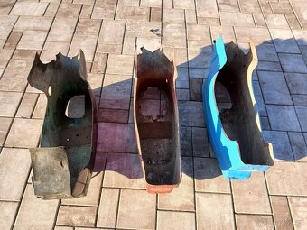 Jawa 50 pionyr - podsedlovy plech - 9