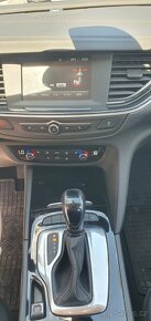 Opel Insignia Sports Tourer 1.6 CDTi 100 kW - 9