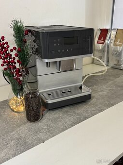 Kávovar Miele CM6350 - 9