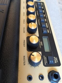 Marshall Code 25W + kytara by Schecter - 9