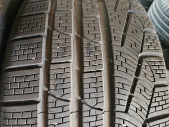 295/30R20 101W XL Winter 270 Sottozero Serie II  PIRELLI - 9