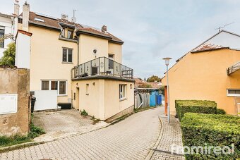 Prodej rodinného domu 297 m², Brno - Bystrc, ev.č. 01929 - 9