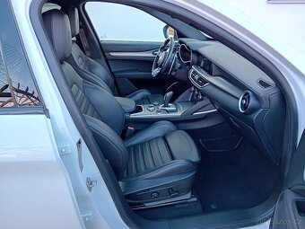 ALFA ROMEO 2,0T 280k Q4 VELOCE /STAV NOVÉHO VOZU/DPH/ - 9