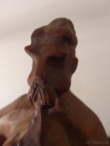 Socha z pálené hlíny - Dudák - 33 cm. - 9