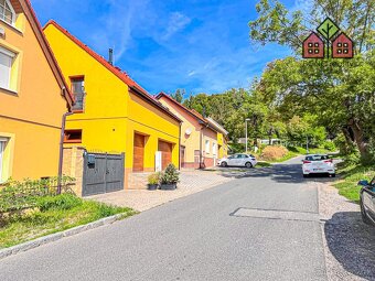 RD, dispozice 3+kk, plocha 115 m2, garáž 91 m2, zahrada 385 - 9