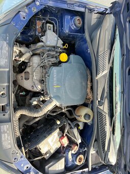 Renault Thalia 1.4 55kw 2005 - 9