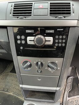 Opel Meriva ,,A" 1.4i 16V 66kW rok 2006 Náhradní díly - 9