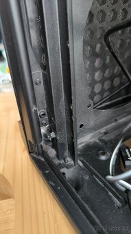 pocitacovy skrin nzxt - 9