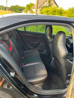 Škoda Octavia 3 RS 2.0 TDI - 9